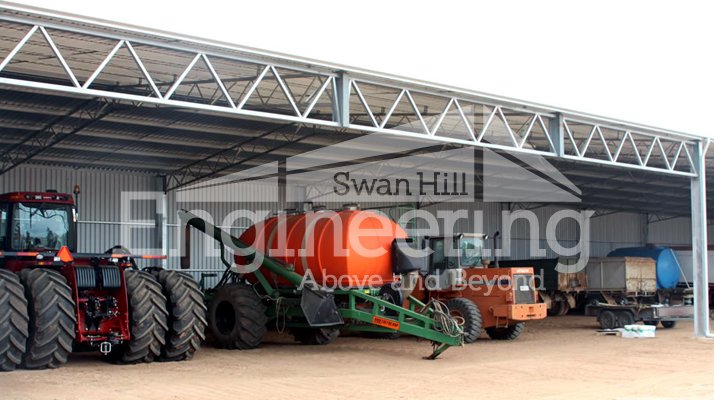 Heavy duty farm machinery shed, with galvanised universal beams 